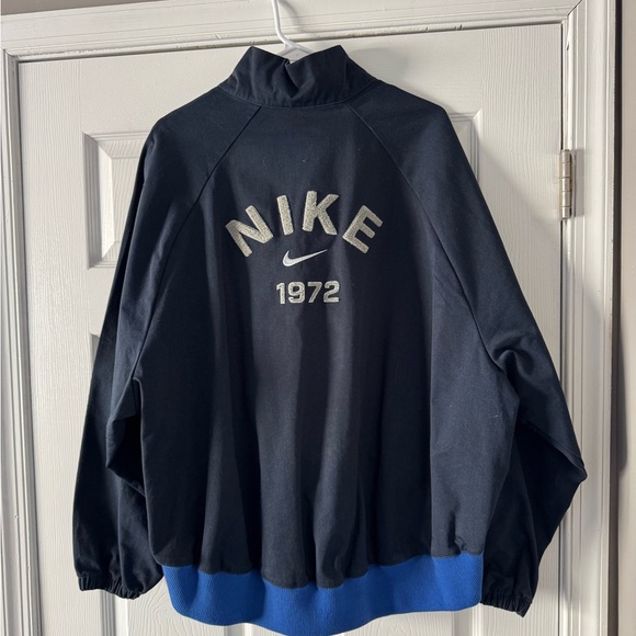 Nike Black and Blue Half-Zip Jacket - Picture 2 of 4